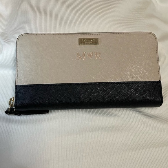 kate spade Handbags - Kate Spade Laurel Way Neda Beige and Black Leather Zip Around Wallet